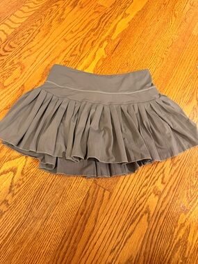 Gold Hinge Gray Pleated Mini Skirt